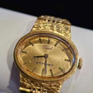 Vintage 1970's ladies Tissot watch